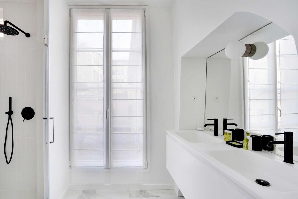 Appartement Moderne Champs-Elysées - Saint Honoré - 4