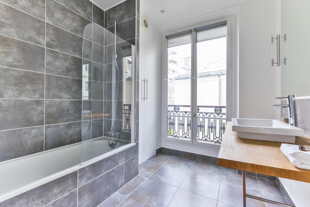 Spacious apt - 2BR-4P - Montmartre-Moulin Rouge - 5