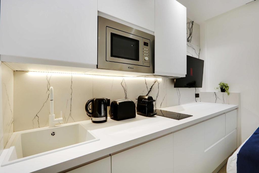 Studio ideally located in the heart of Paris - 4