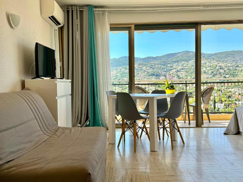 My Resid Appart Cannes vue marina et vue montagne - 3