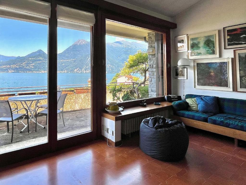 Villa NELLA VARENNA back to 70' - 5