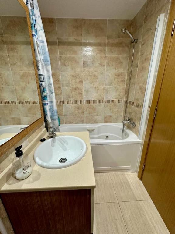 Apartamento Coral lll Rental Holidays Ref 035 - 2