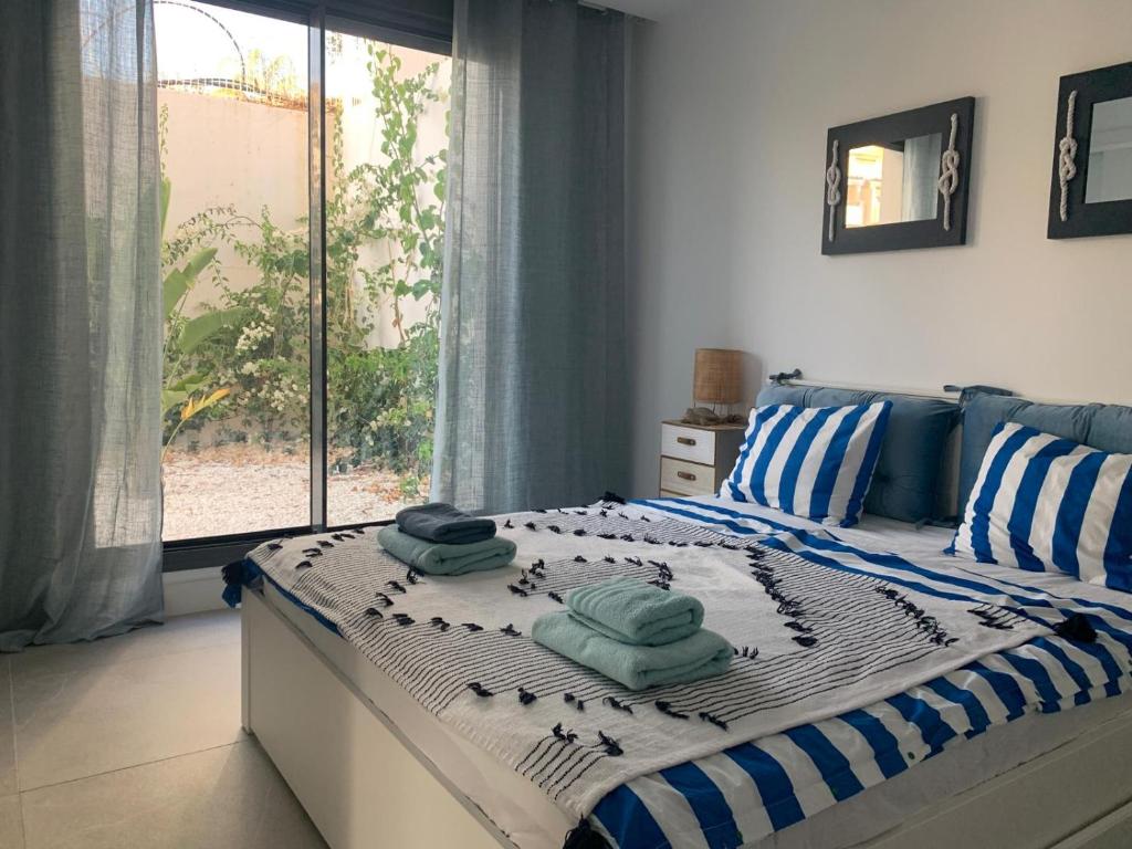 Luxury Blue Maritimo 2 Bedrooms Apartment Artola Homes Cabopino - 5