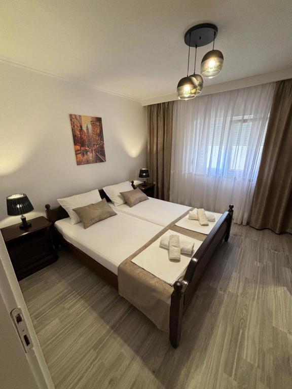 Comfort F & F Apartment - 2