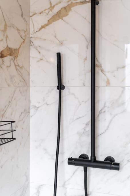 Your Antwerp Adventure Sleeps 4 5