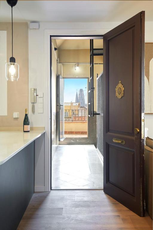 Unique Apartment with 360 view by Maison Piñata, Barcelona