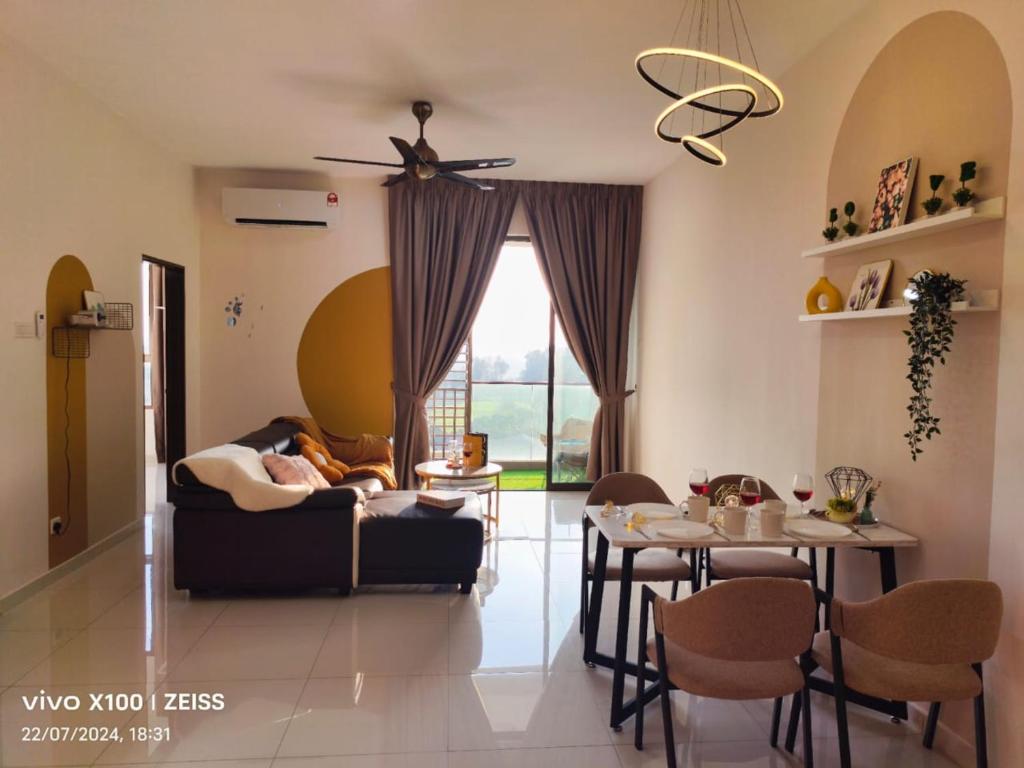 sp13a Netflix 6pax 2park kelab Rahman putra Sungai buloh, Sungai Buluh