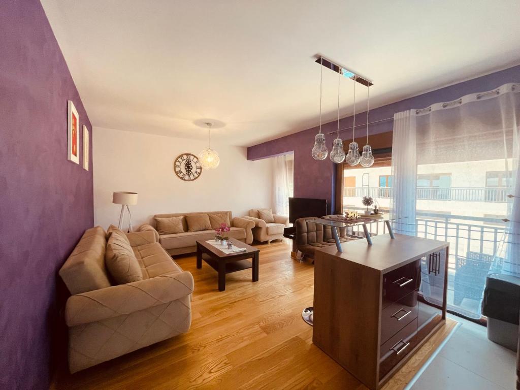 Lavander Apartment W Pool and Private Beach - 5