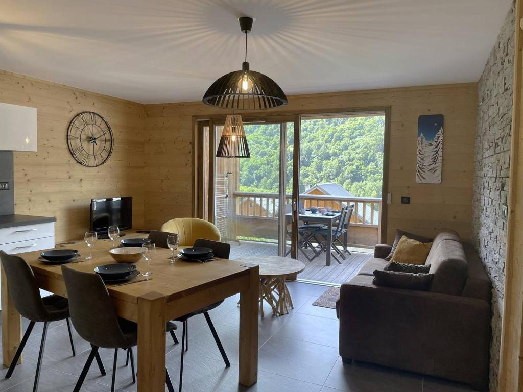 Appartement 4 personnes de standing au coeur du village - 2