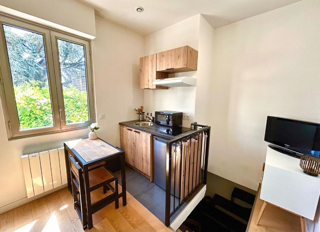 Superbe appartement à Suresnes à 10 minutes de Paris, Suresnes