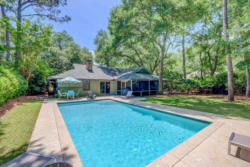 11 Deer Run Lane, Hilton Head Island