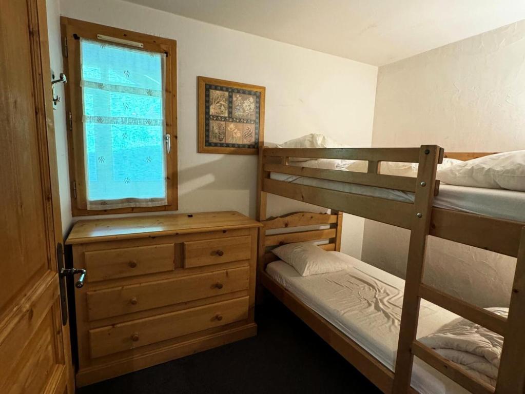 Résidence Le Centaure - Appartement pour 6 personnes · Ski aux pieds · Sur le haut de Belle Plagne MAE-0631 - 5