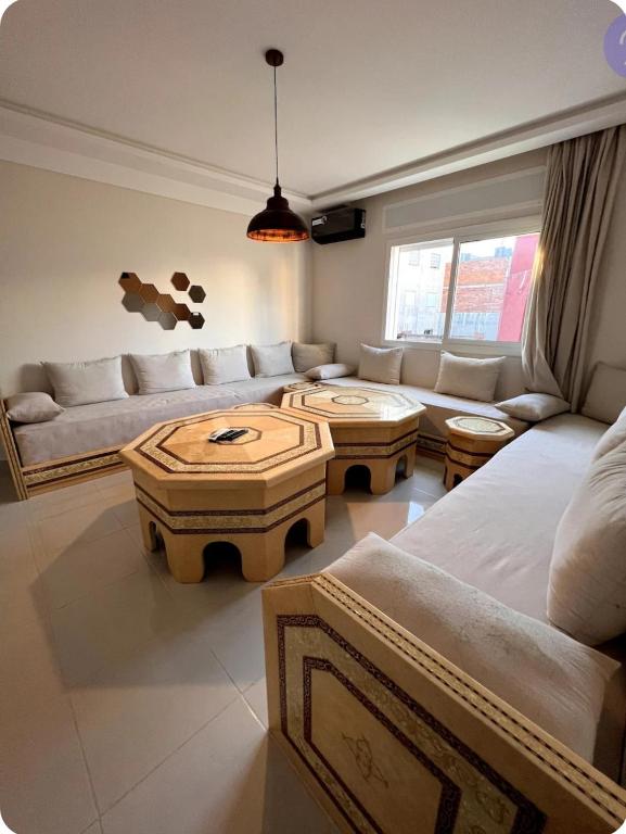 MONA - Elegante Stadtwohnung nähe Strand, Mʼdik