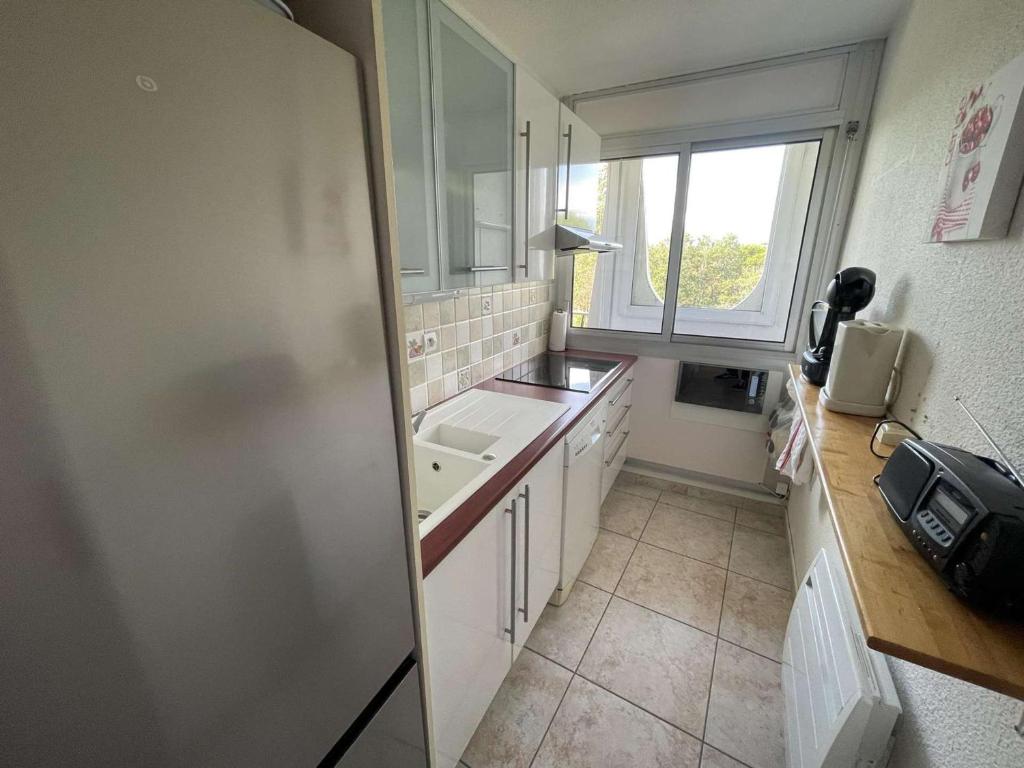 Appartement 3 Pièces, Piscine, Proche Plage, Wi-Fi, Garage - FR-1-328-269 - 4