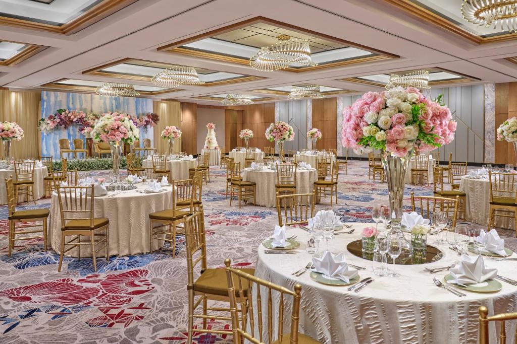 Banquet hall