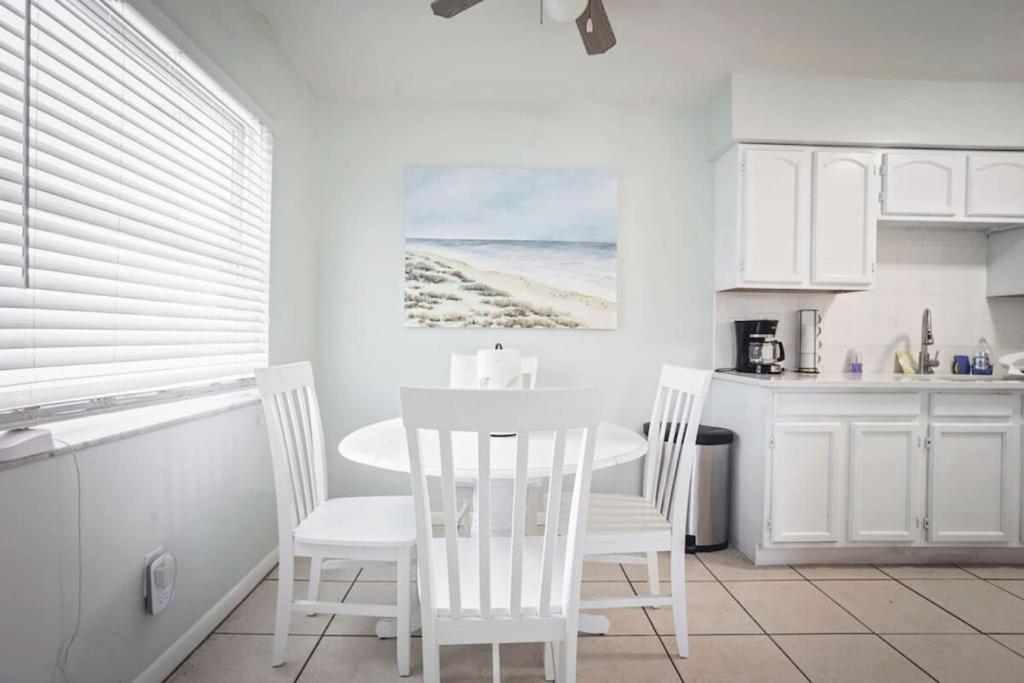 Sun, Sand, Coastal Haven 4, Clearwater Beach