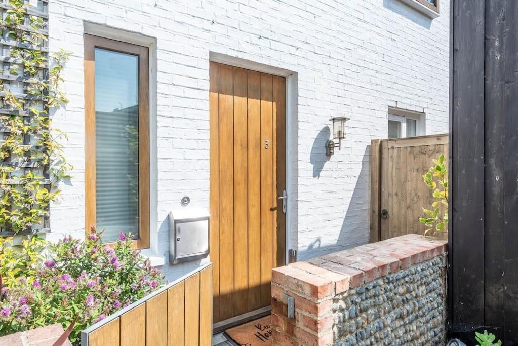 3 Drayman Square, Southwold