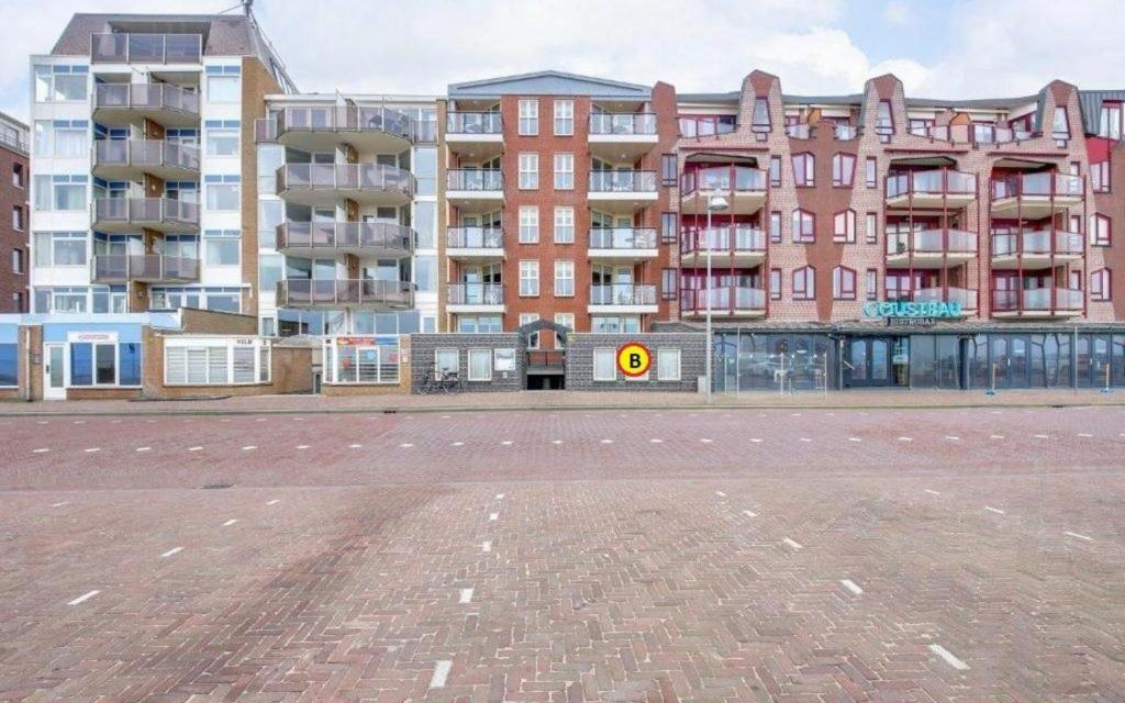 Studio B, Egmond aan Zee