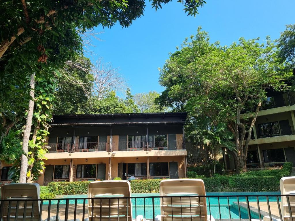 ทัศนียภาพภายนอกโรงแรม