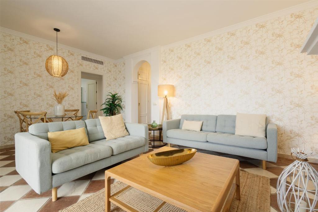 Apartment, with private terrace and in beachfront urbanization with heated pool, in Casares Costa - 5