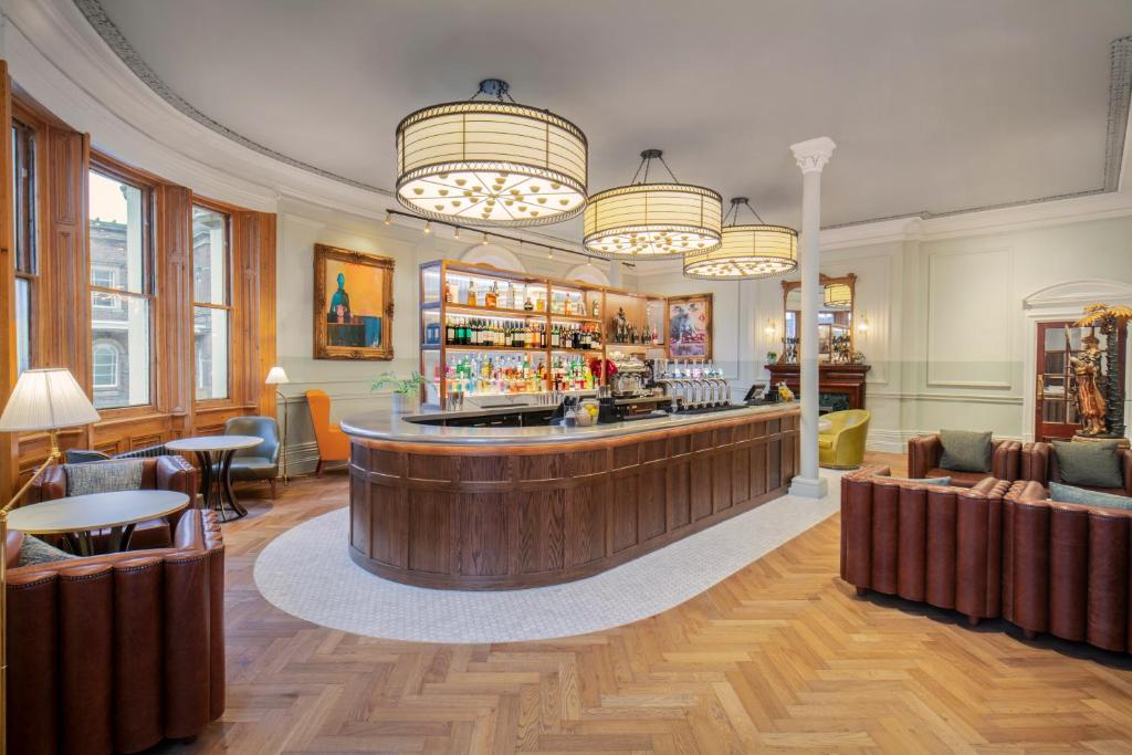 The Queen at Chester Hotel, BW Premier Collection