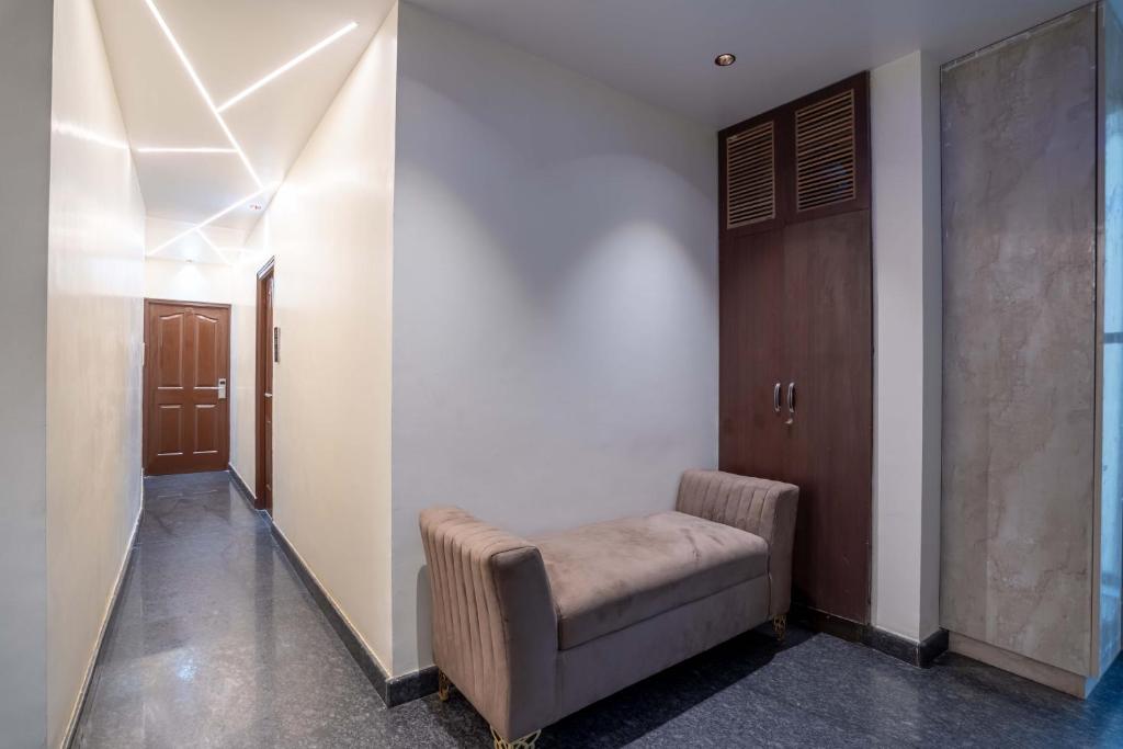 フロント・ロビー