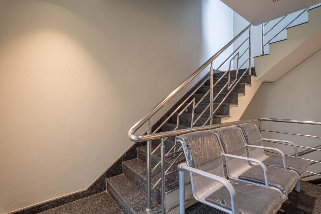 フロント・ロビー