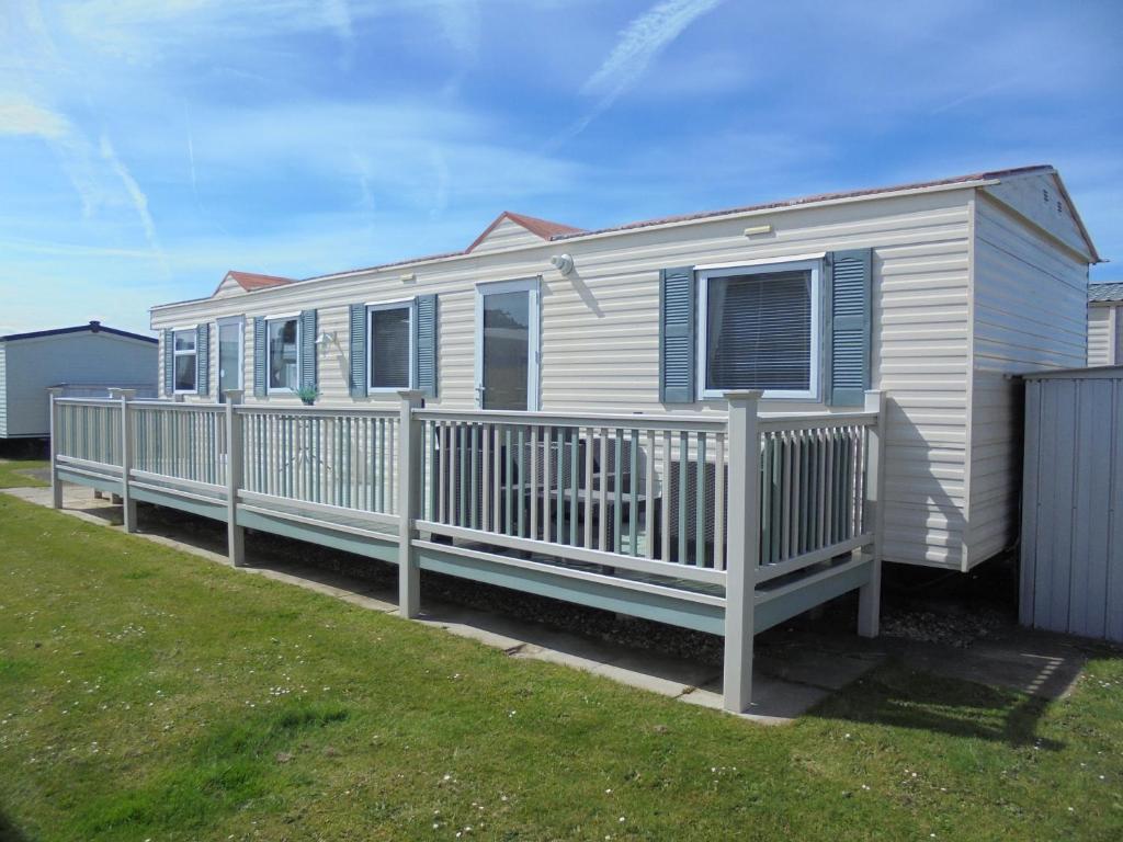Golden palm Chapel St leonards Hathaway 8 Berth, Chapel Saint Leonards