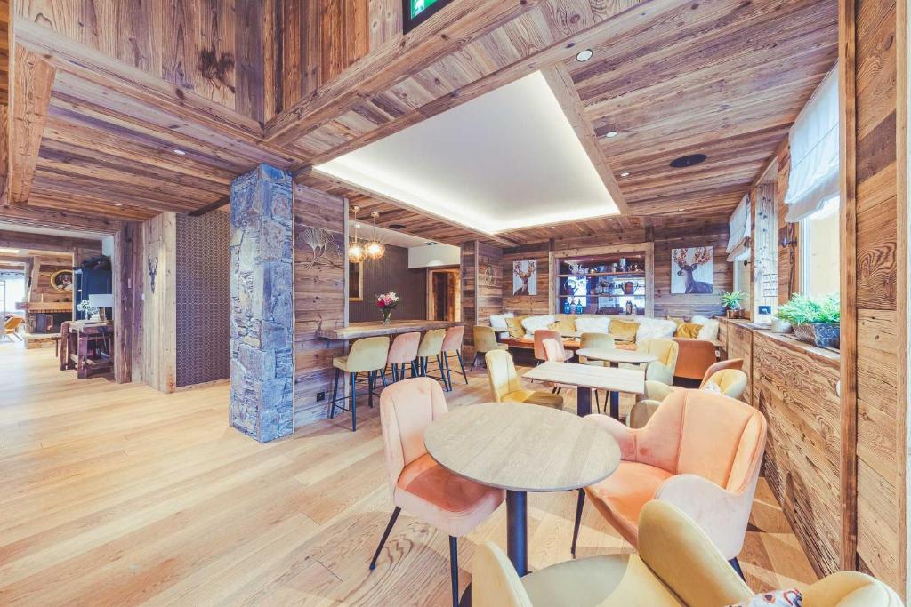 Bar/lounge