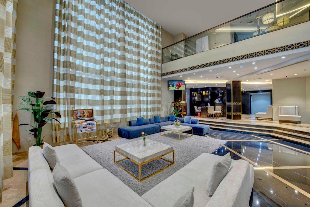 로터스 그랜드 호텔 수영장