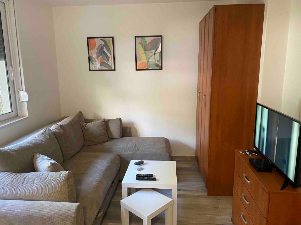Ana one bedroom apartment, 1min from Old Town, Budva - 4