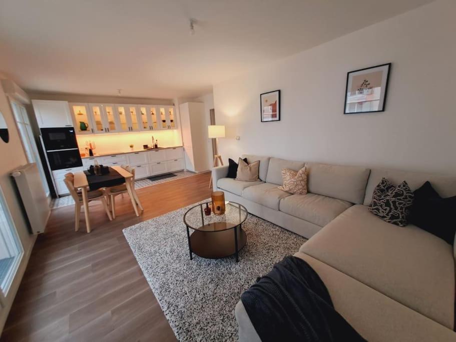 Cosy & Modern Flat Near Paris !, Le Blanc-Mesnil
