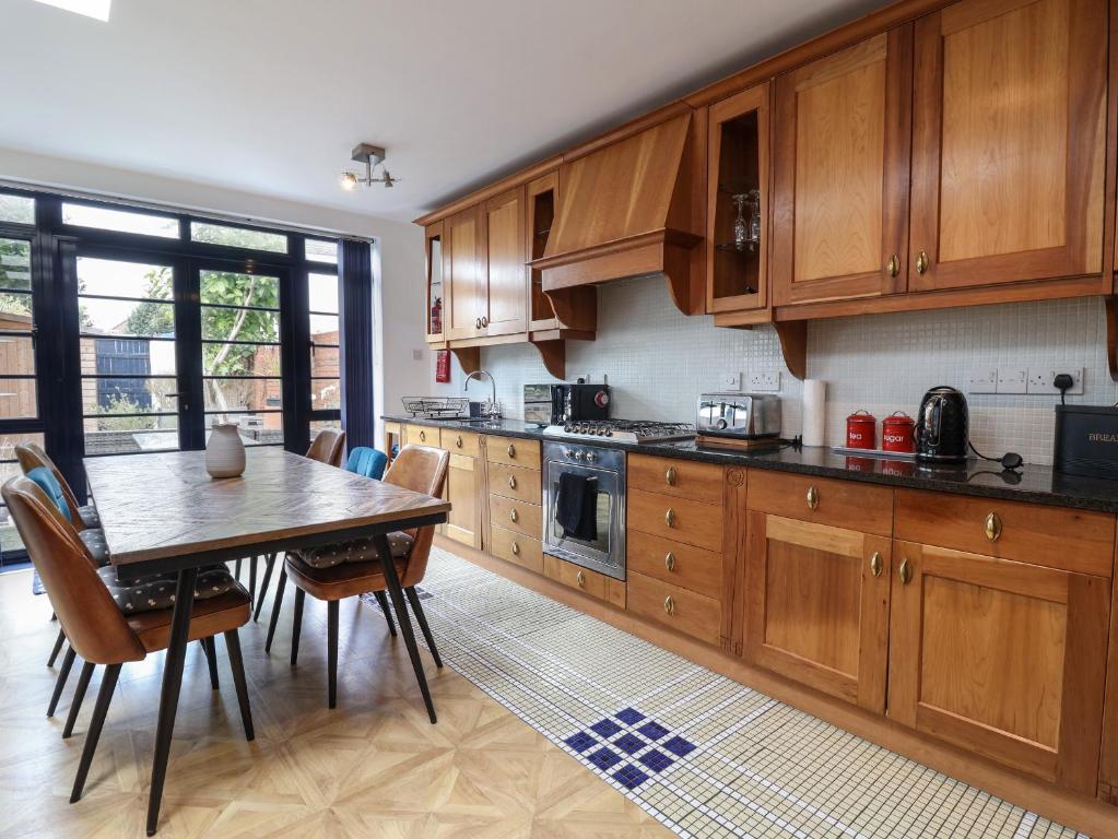 Old Harbour Townhouse photo 8