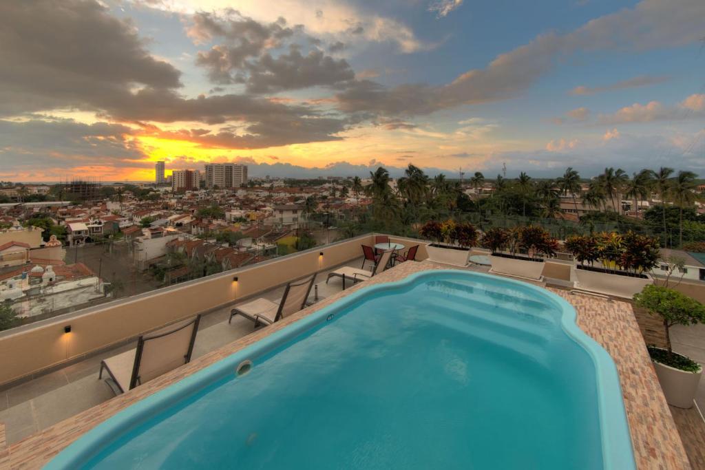 Hermoso condominio c. Alberca y cercano a la playa - 2
