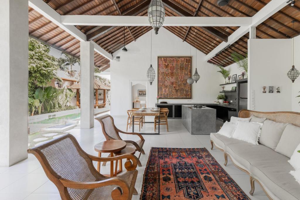 Villa Zephyr- 4 minutes walk to Seseh Beach, Canggu