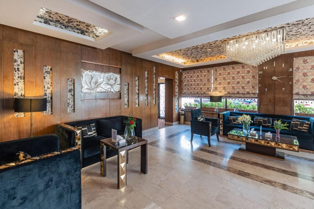 アル テヤブ ホテル (Al Tayeb Hotel) フロント・ロビー