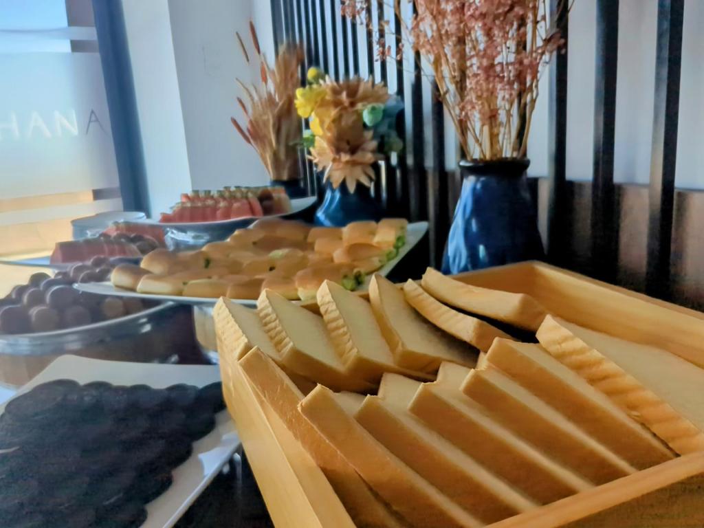 Đồ ăn và thức uống