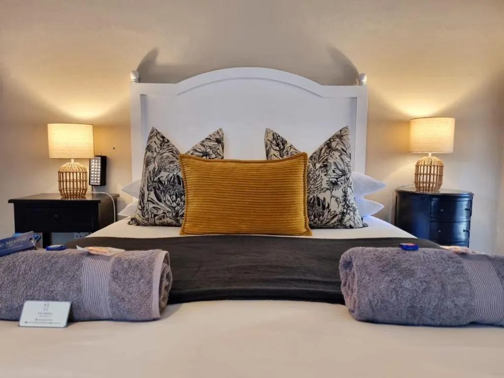 The Merino Guest House: Beaufort West şehrinde bir otel