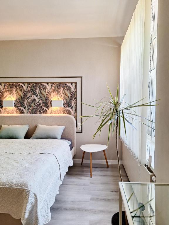 Newly made apartment with private entrance - 1st floor, Riga