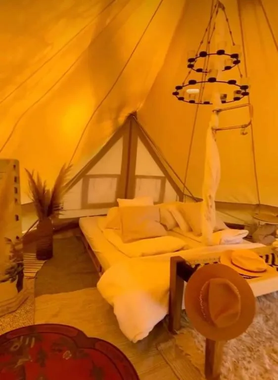 Garden Glamping Mirabelle，位于赫纲兰德的酒店