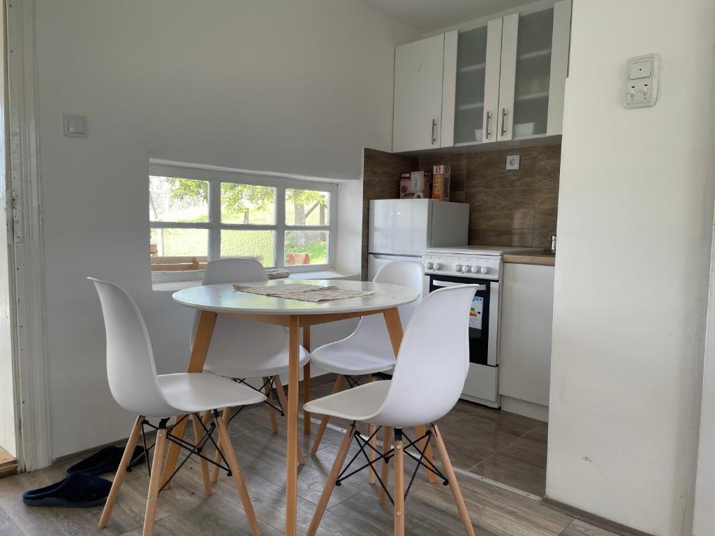 Parlog, Donja Trešnjevica