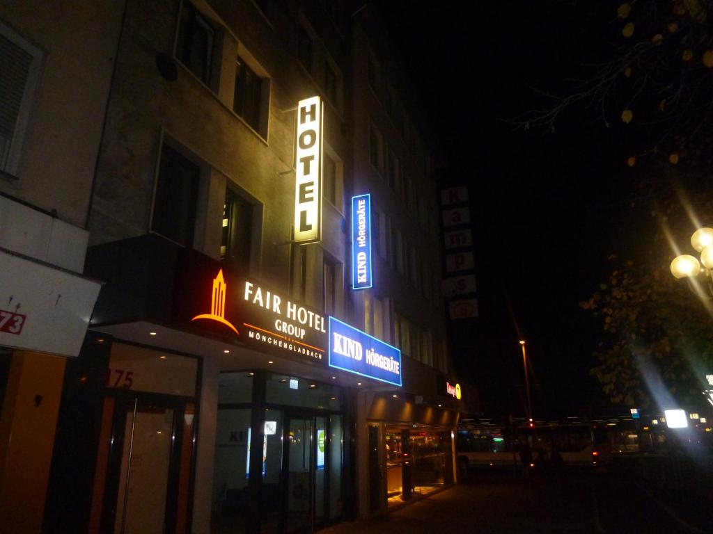 Fair Hotel Monchengladbach City photo