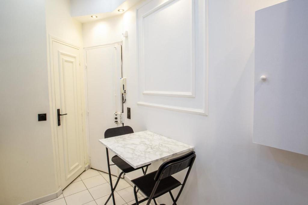 Appartement Royal carré d'or de Paris 17 eme - 3