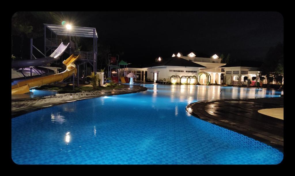 Beth Kasegaran Theresia Hotel