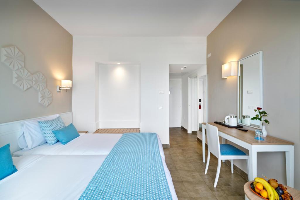 Nozha Beach Resort & Spa — Hotel rooms in Hammamet, Nabeul