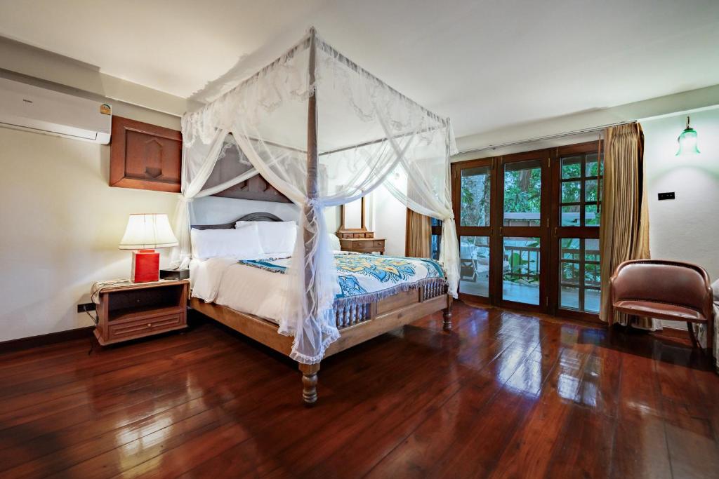 Up Hill Villa Mae Rim