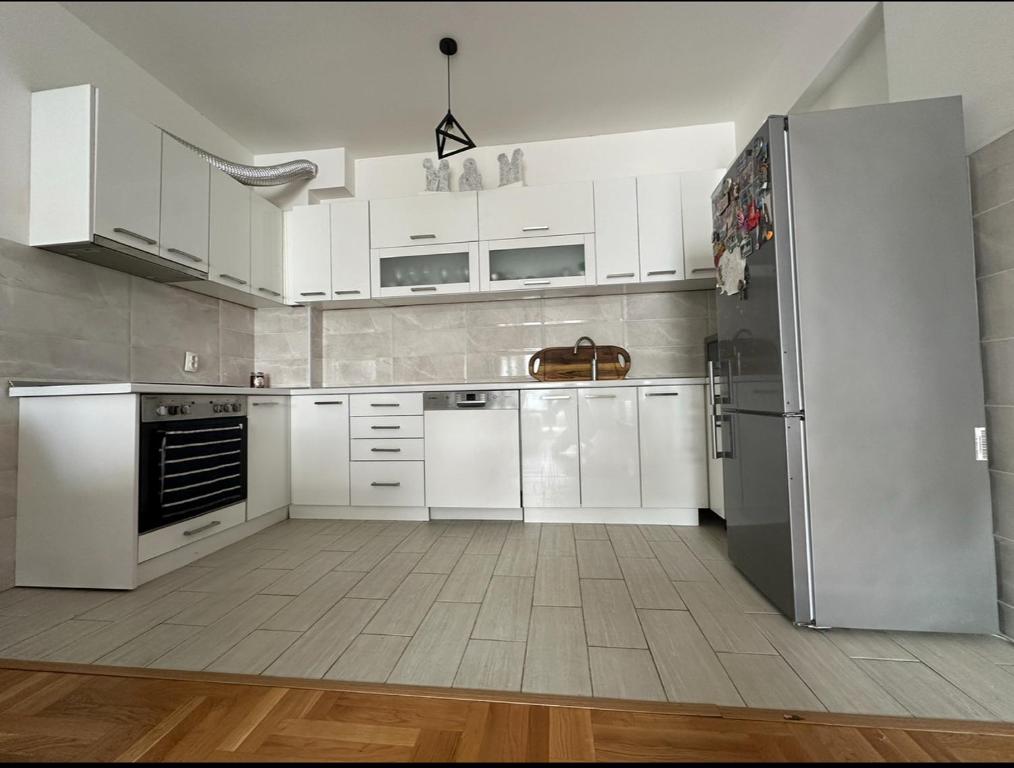 M&M Apartment - 2