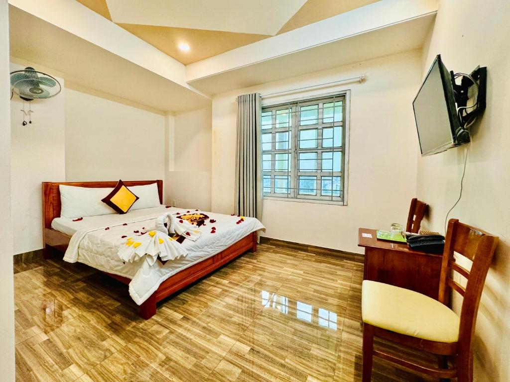 DUC PHUC HOTEL