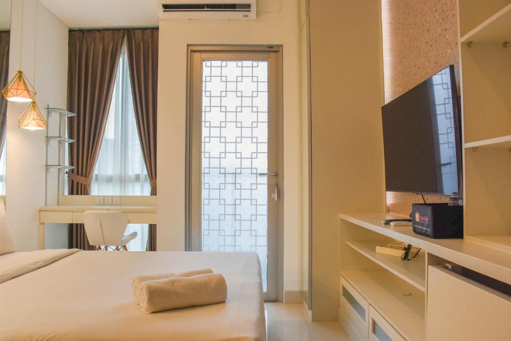 Fancy and NIce Studio at Ciputra World 2 Apartment By Travelio, Jakarta