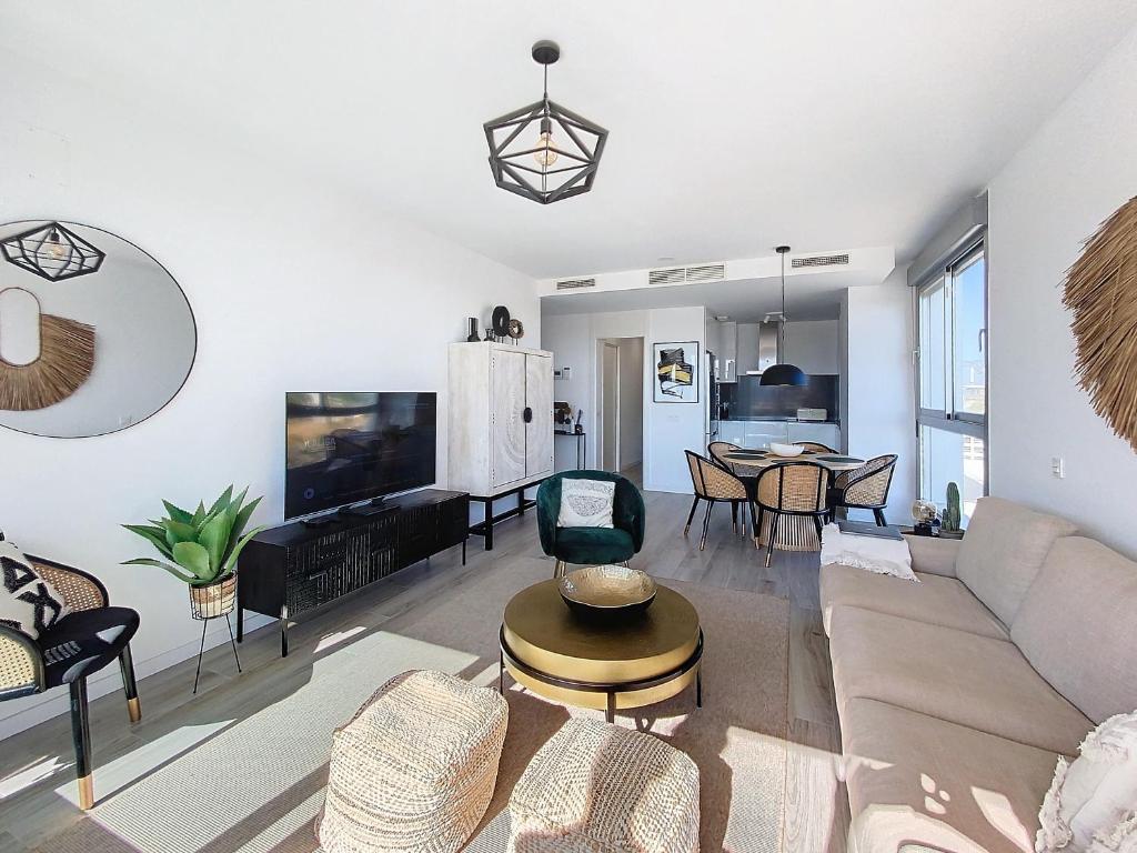 Oceana Views - Newly built 3 bedrooms apartment - NEW GOLDEN MILE - 2